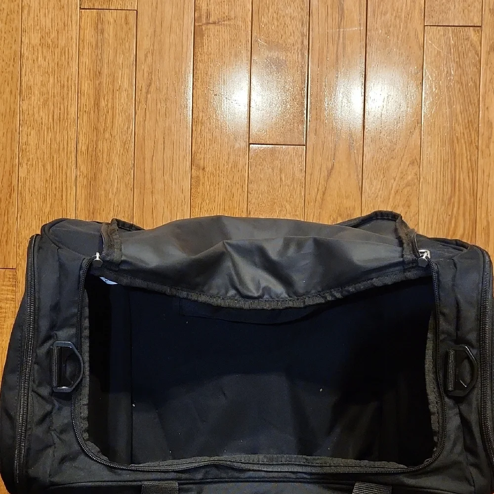 Nike Black Duffel Bag for Men W10 X L19
